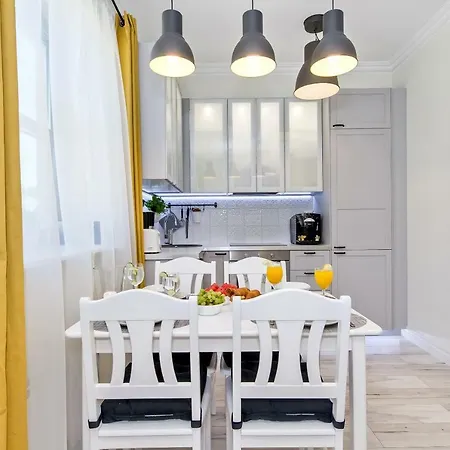Harbour Apartment *